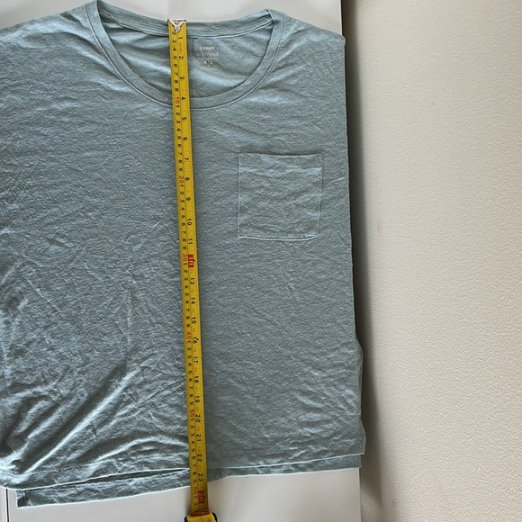 Old Navy Boyfriend Tee - Picture 4 of 5